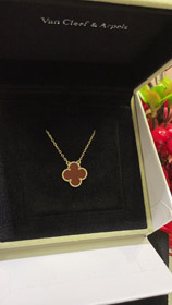 Van Cleef & Arpels Carnelian Four-Leaf Clover Gold Necklace-3888